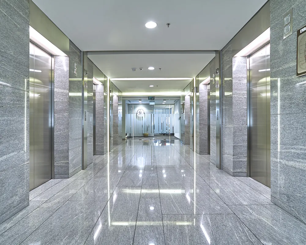 Perbedaan Keramik dan Granit yang Perlu Diketahui Arsitek