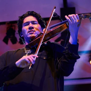 Iskandar Widjaja Hadirkan Musik Klasik Kontemporer dalam Konser 1001 Lights