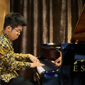 Gelar Piano Recital, Agus Sandjaya Suguhkan Program yang Berbeda