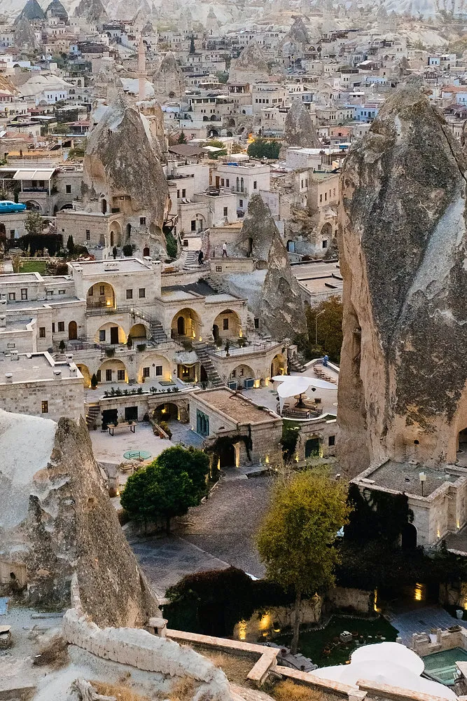 Bak Negeri Dongeng, Cappadocia Impian Kinan Punya Panorama Batu Alam Nan Memukau