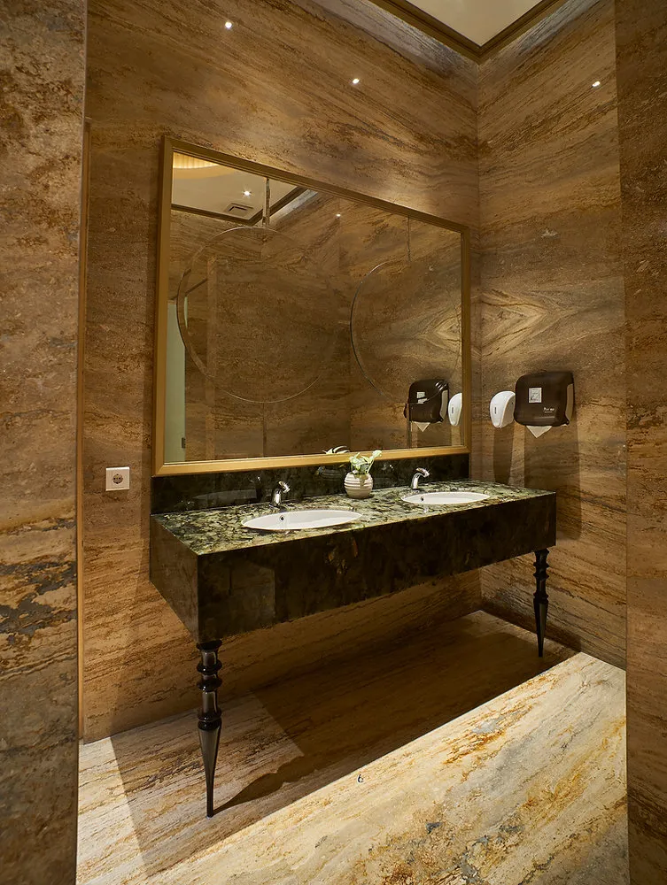 Travertine, Batu Alam Nan Eksotis untuk Material Dinding dan Lantai