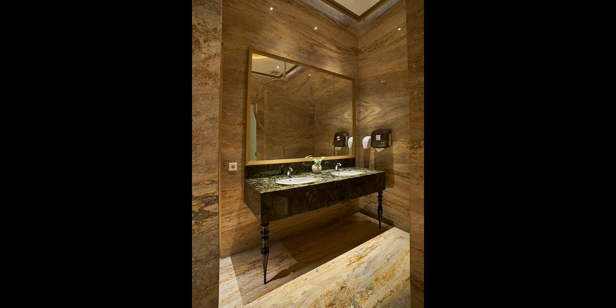 Travertine, Batu Alam Nan Eksotis untuk Material Dinding dan Lantai