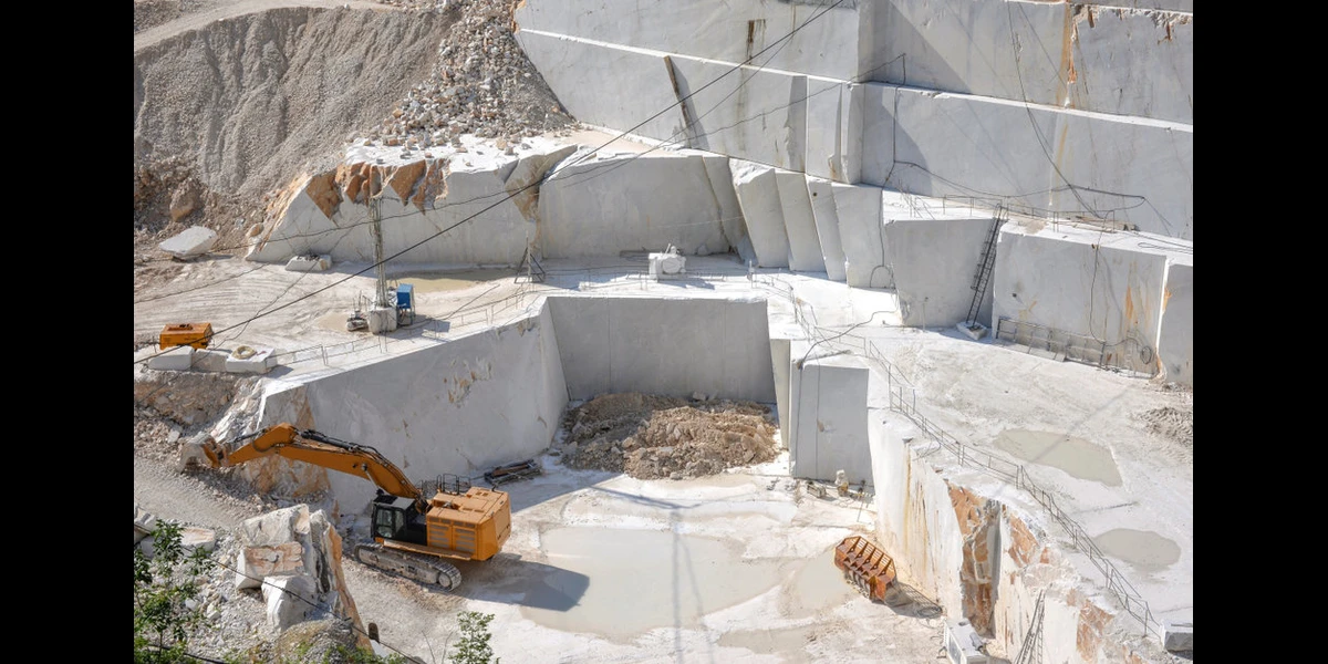 Simak! Ini Perbedaan Marmer Statuario, Calacatta dan Carrara