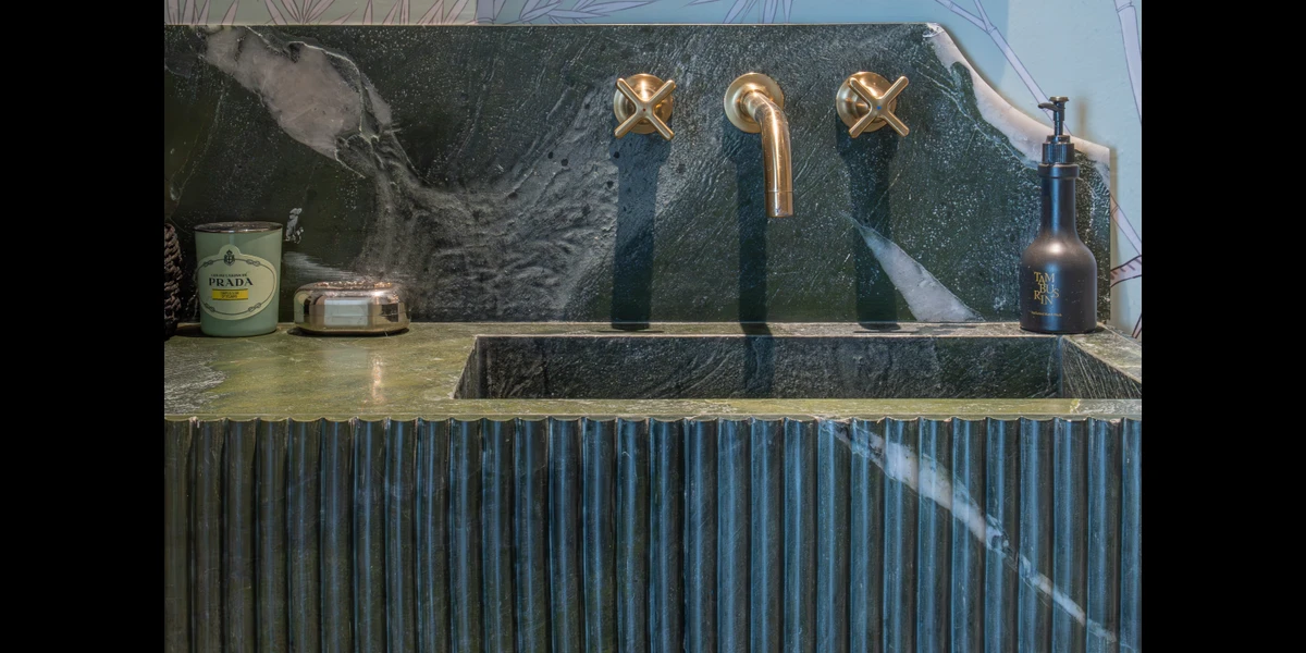 Warna Marmer yang Cocok untuk Kamar Mandi