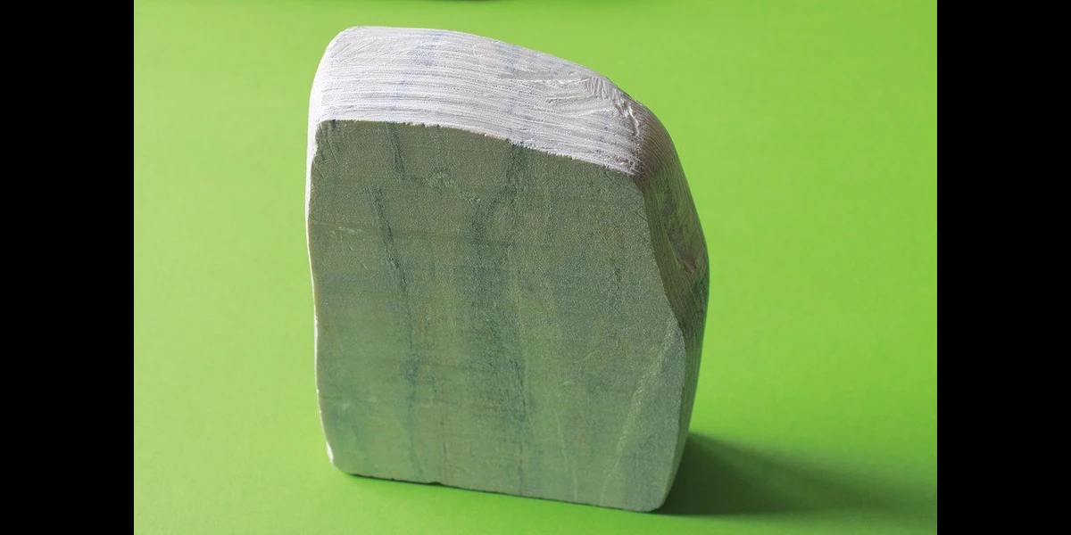 Soapstone, Batu Alam Lunak yang Cocok untuk Dekorasi Dinding