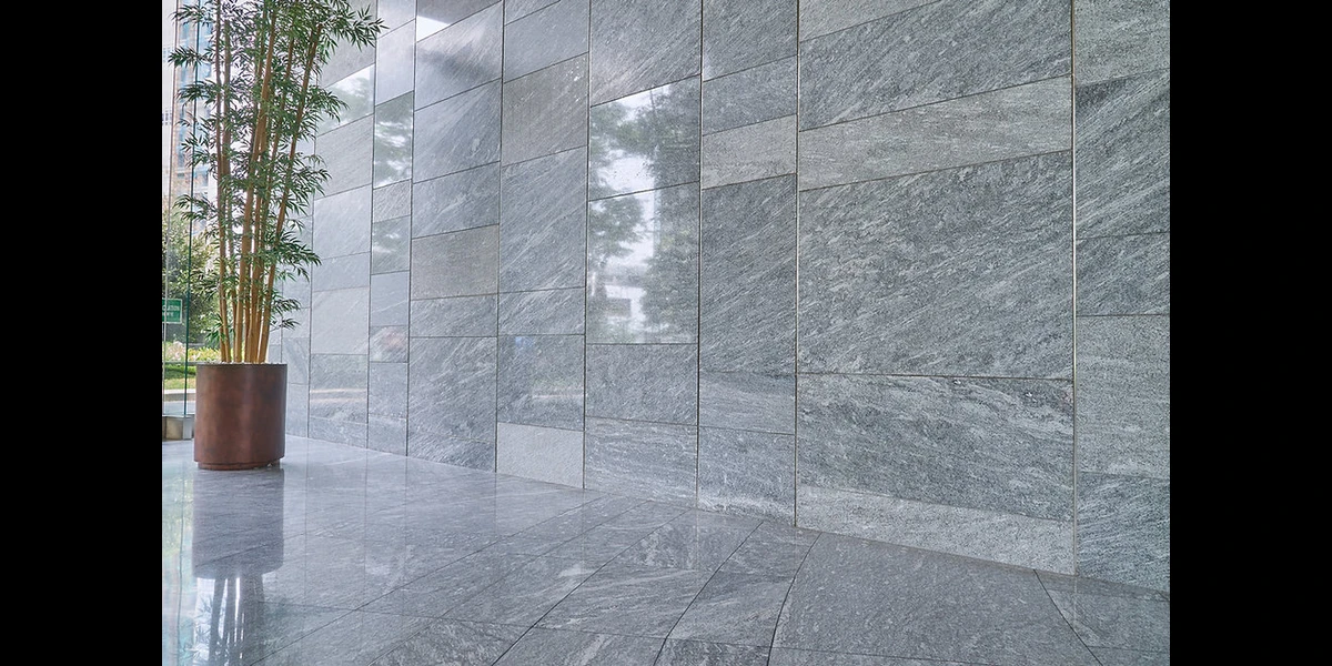 Keunggulan Batu Alam sebagai Material Wall Cladding