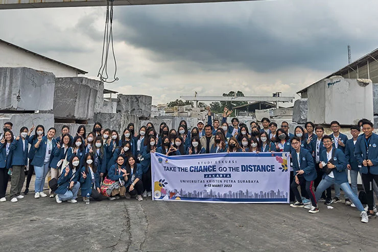 kunjungan mahasiswa universitas petra surabaya ke pabrik fagetti