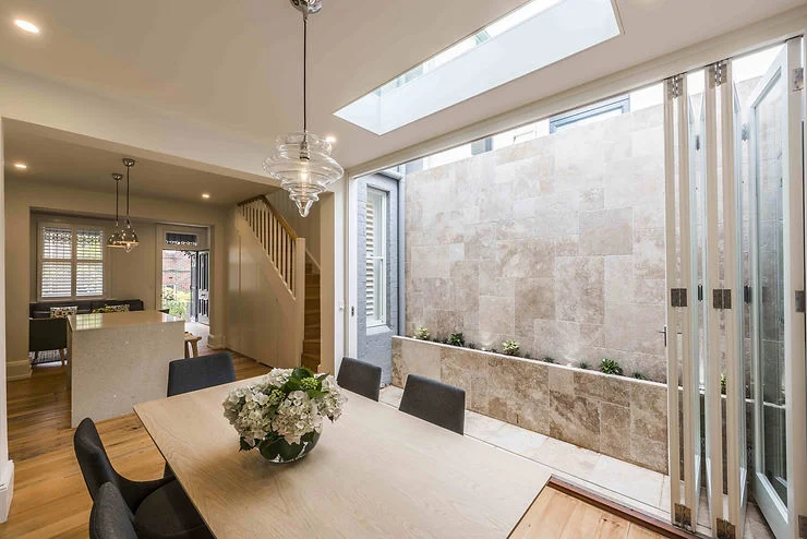 desain travertine patio mini